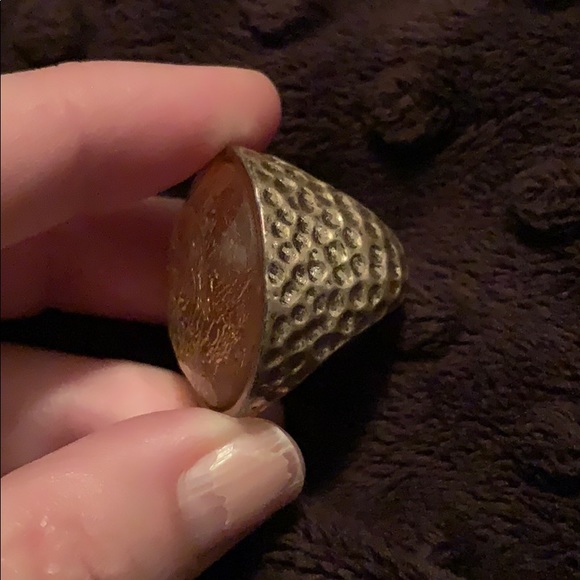Gold ring - Picture 2 of 2